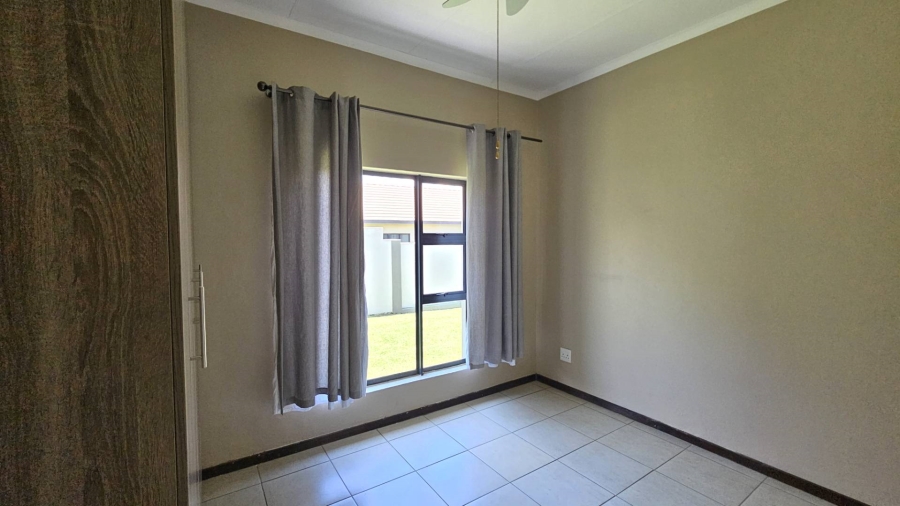 To Let 3 Bedroom Property for Rent in Melodie North West